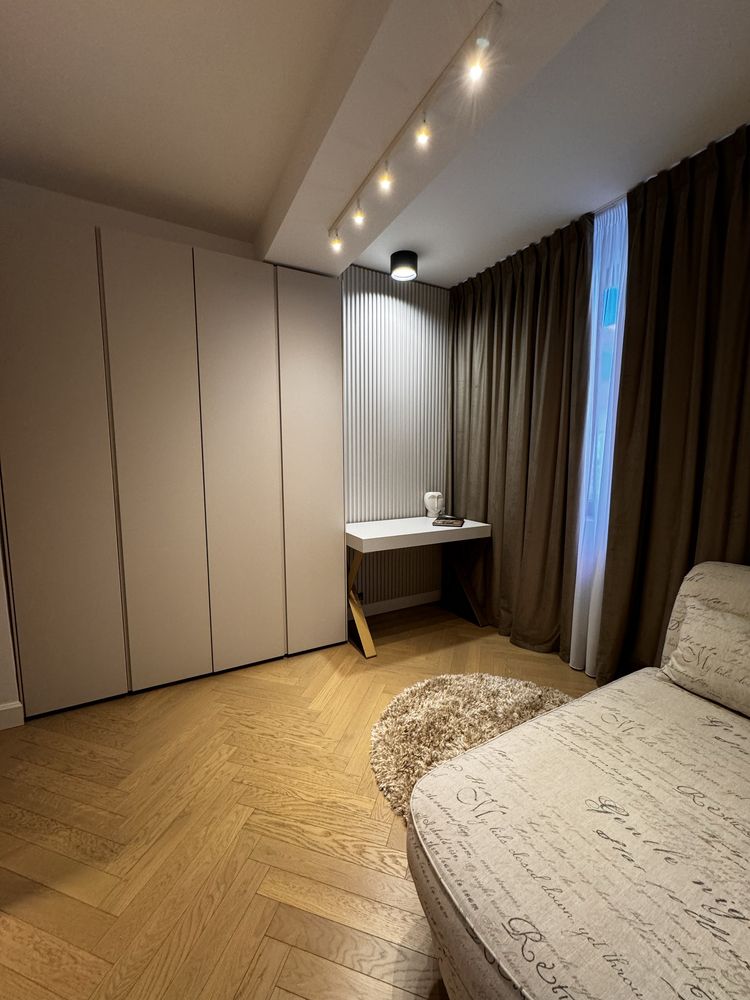 Vand apartament de LUX zona Domenii