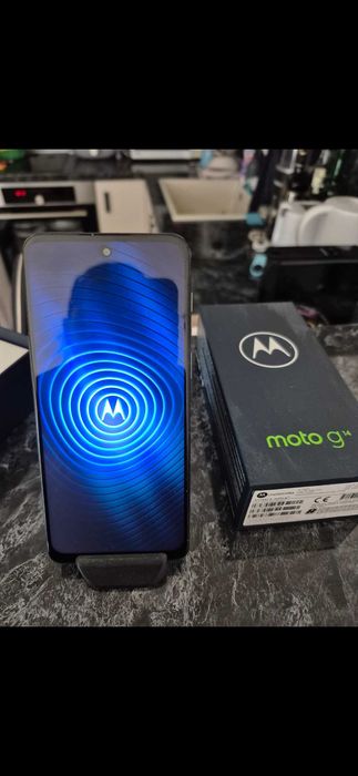 Моторола g14  нова