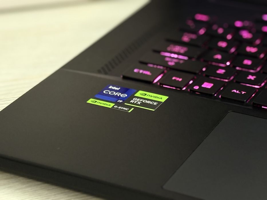 Asus Zephyrus i9-13900H RTX-4070 32/2TB