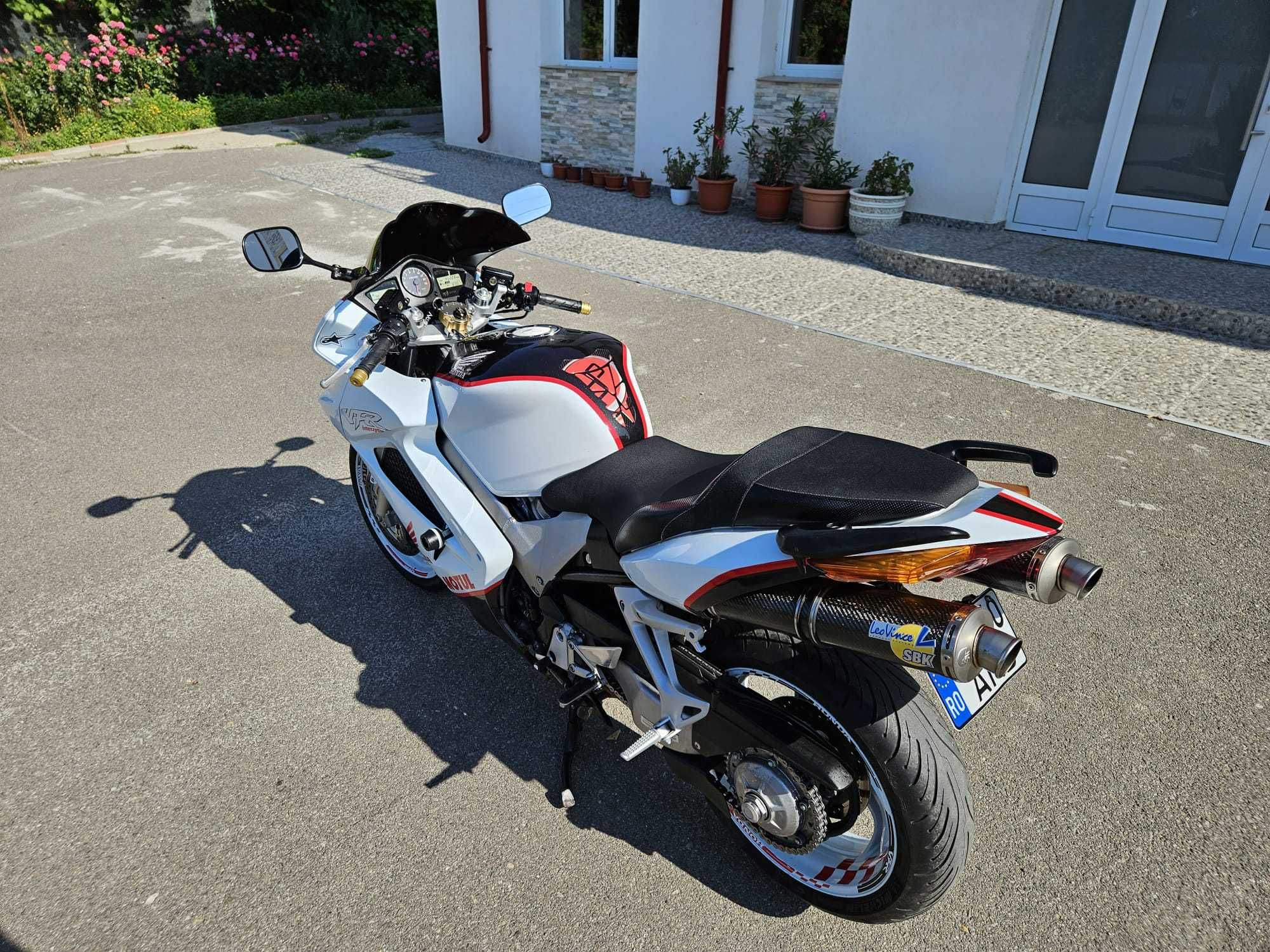 Honda VFR 800 2005