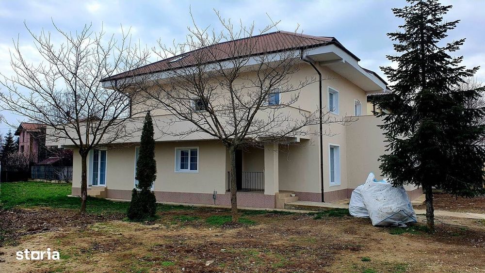 Casa de închiriat: Cartier privat, zona lacurilor Crevedia Buftea.