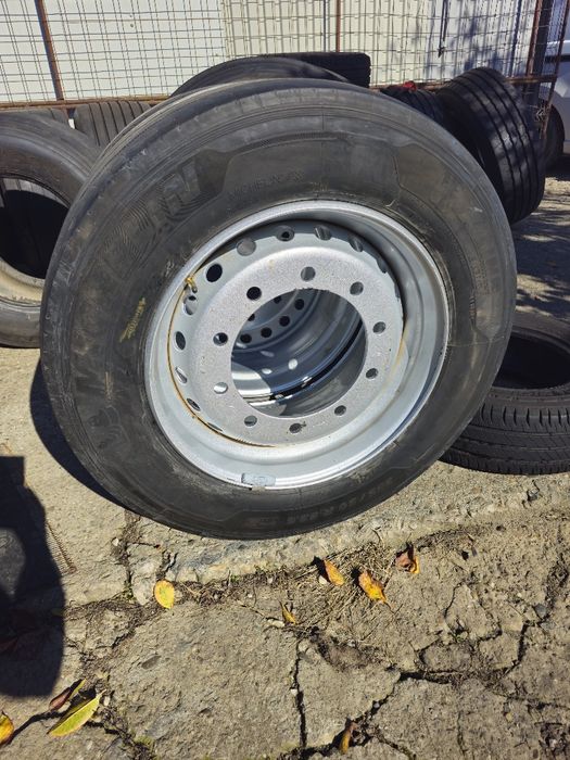 Anvelope 355 50 R 22.5  direcție Michelin.