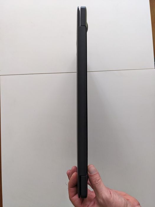 Лаптоп Dell Vostro с i3 Intel 10th gen, 10то поколение процесор - 15"