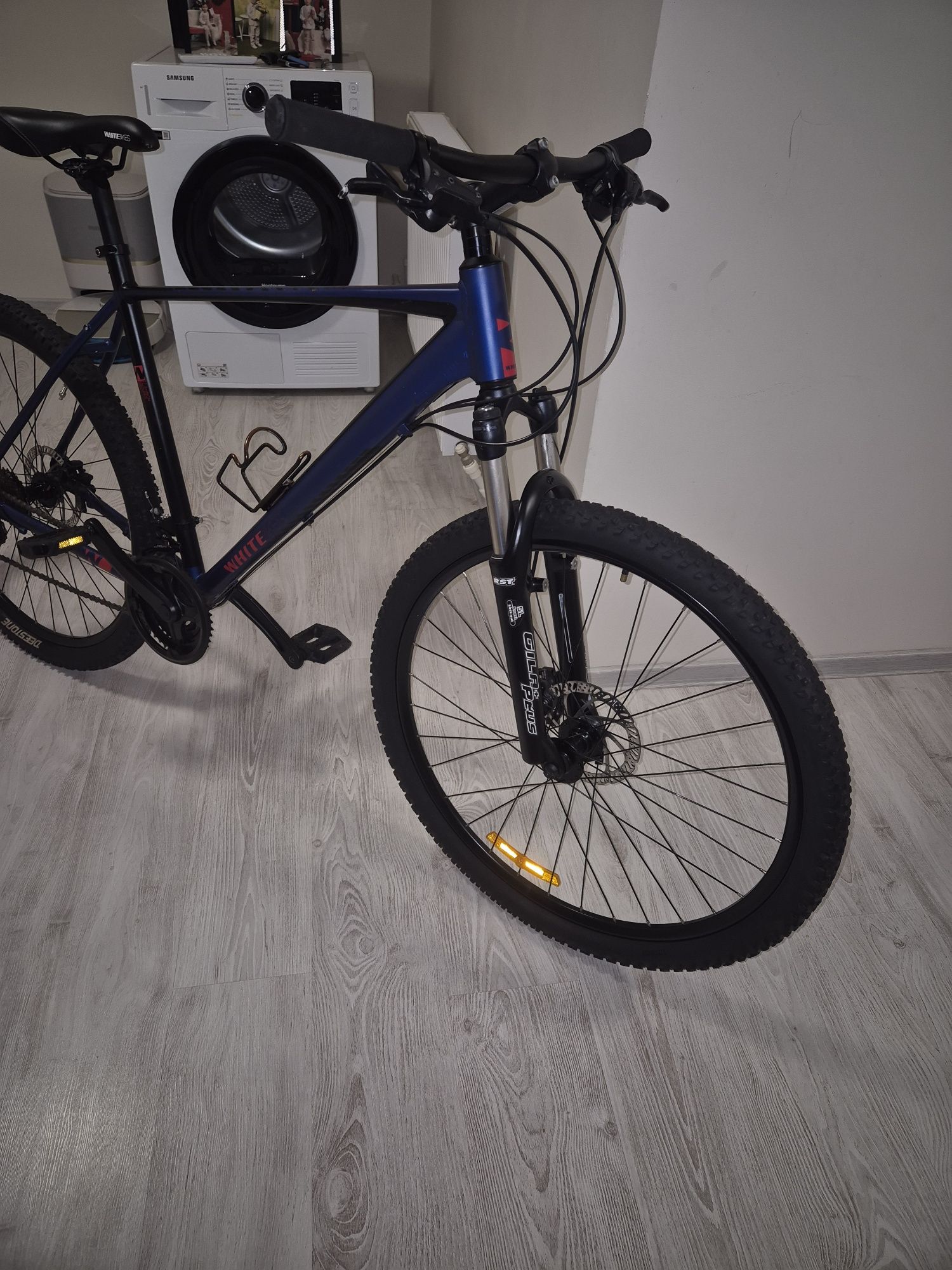 Bicicleta White,roti 27.5,frane hidraulice,full Shimano