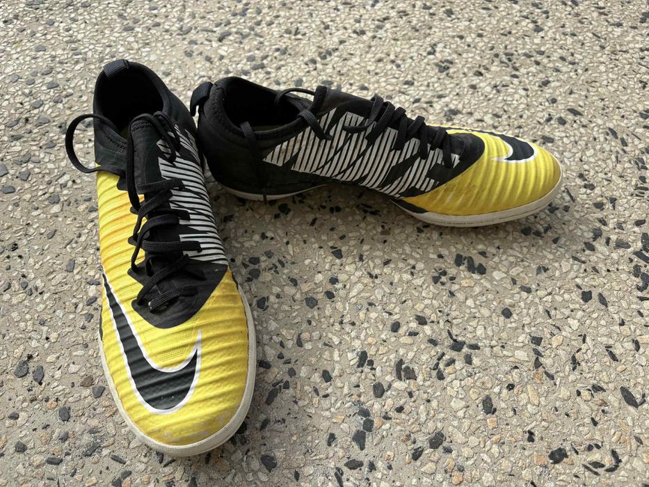Стоножки Nike 42 номер
