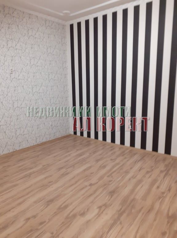 Дава се под наем Офис в Варна, Гръцка махала - 75 кв.м за 700 € - Снимка #3