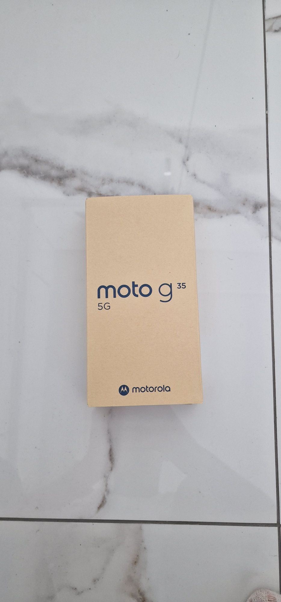 Motorola (moto) g35 5G чисто нов с 36 месеца гаранция + протектор