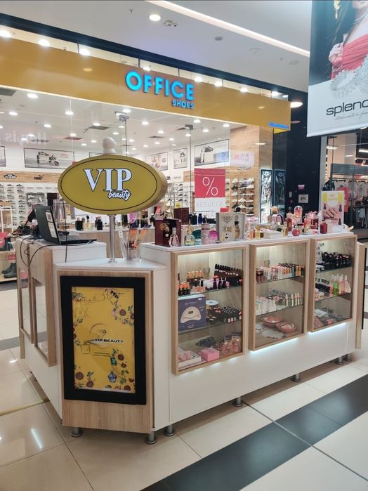 Vand urgent!!! La ofert!  mobilier insula comerciala