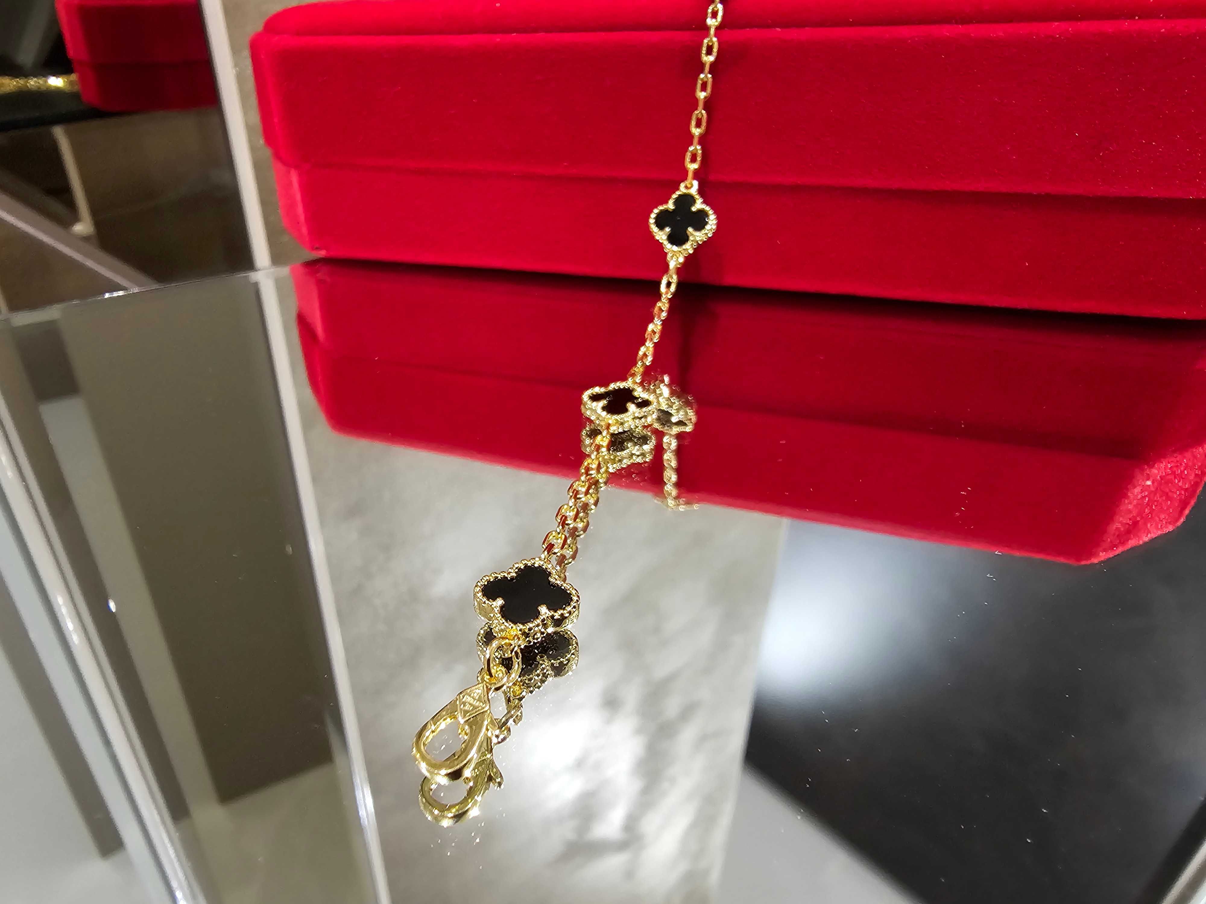 Van Cleef & Arpels VCA Gold Onyx 5 Motifs Sweet Alhambra Дамска Гривна