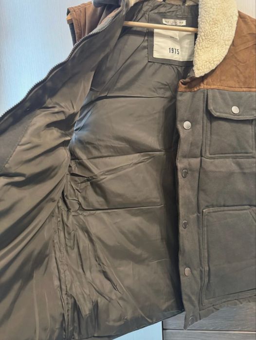 Vesta ZARA MAN cu guler