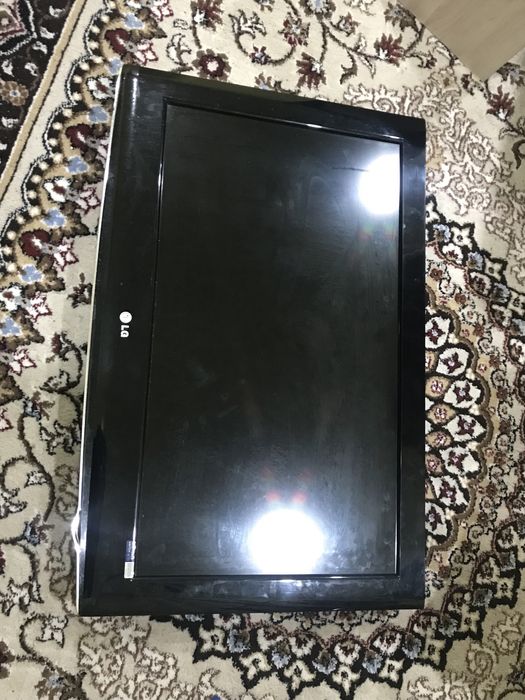 продам телевизор лджи LG