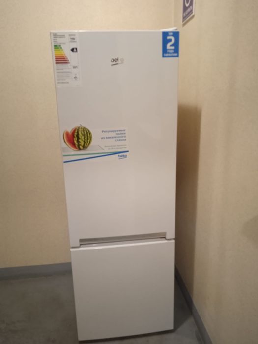 Холодильник для кухни