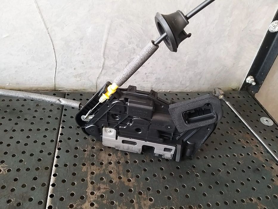 Broasca usa dreapta fata audi a3 8y b6e5tb837016e