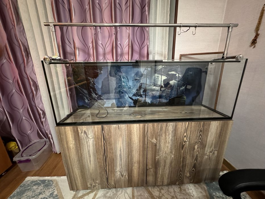 Продам новый акварум