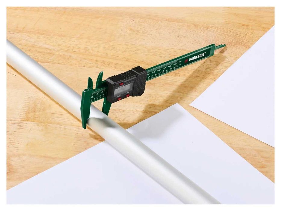 Șubler profesional electronic, CU AFISAJ digital, nou, produs Germania