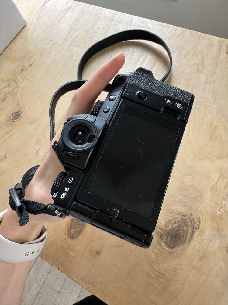 Fujifilm x-s10 и х-t4