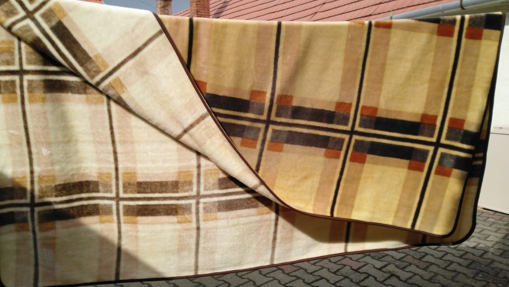 Cuvertura pat cu doua fete