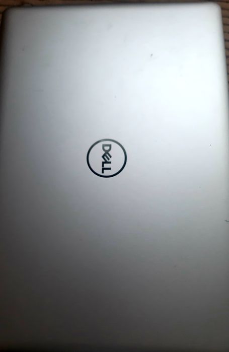 Dell Inspiron P35E display 17 ( citiți anuntul )