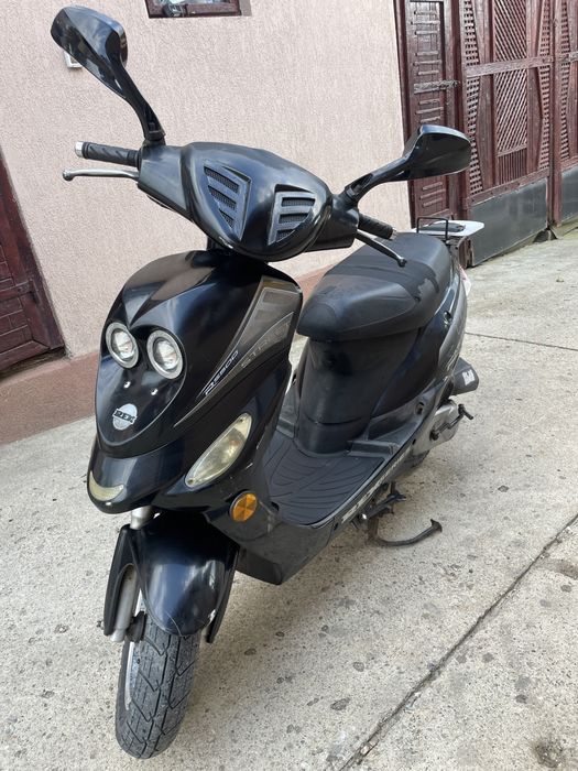 Vand scuter 49 cc