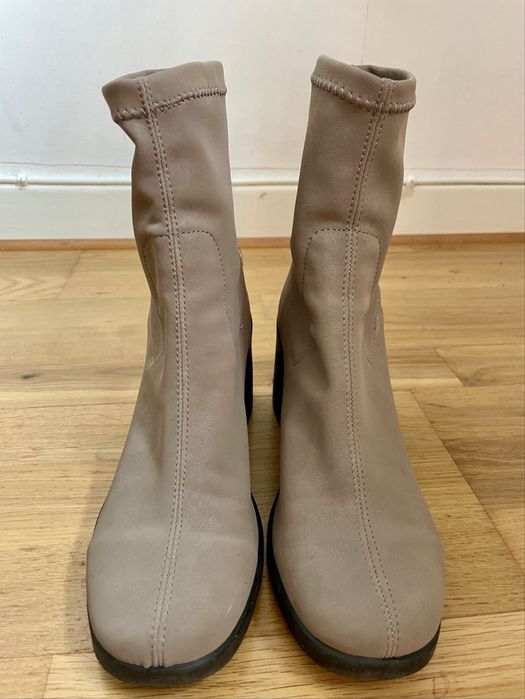 Дамски бежови боти River Island 39 номер