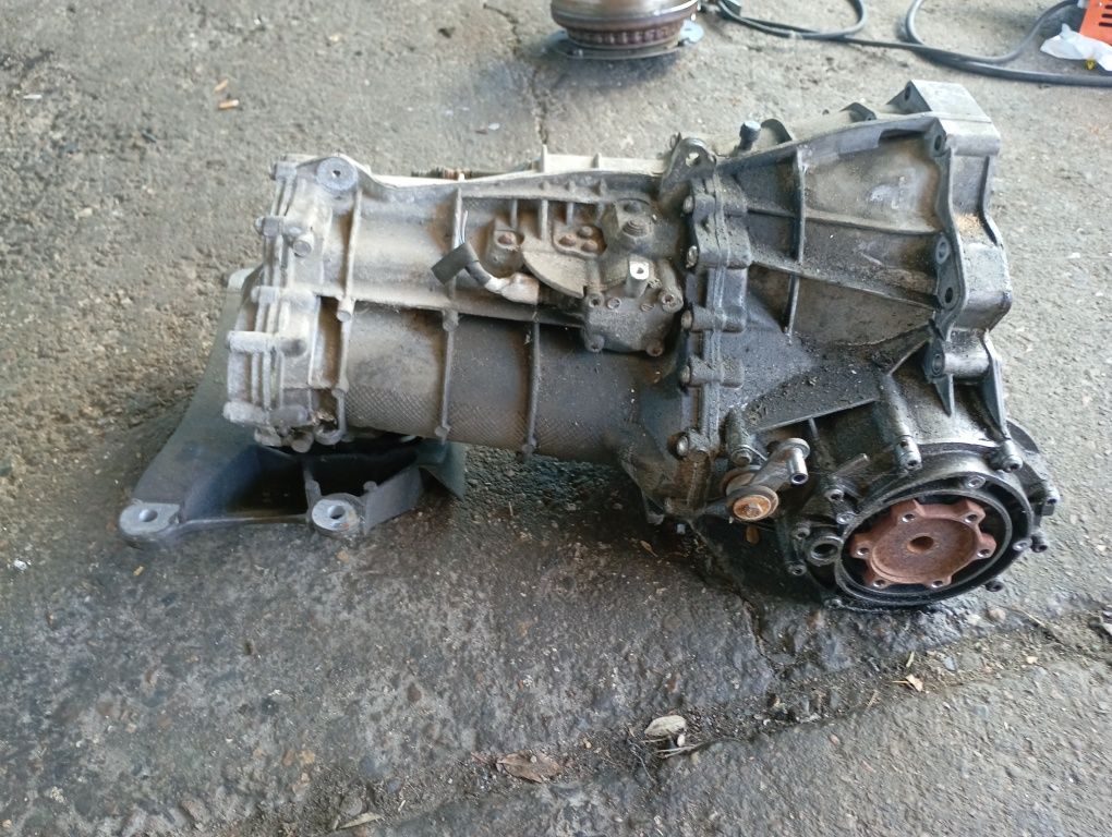 Ръчна скоростна кутия за Ауди А4 А5 1.8 TFSI 2009 год
