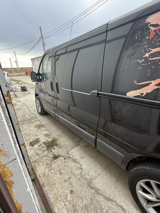 Opel vivaro  renault trafic 2.5 an 2010
