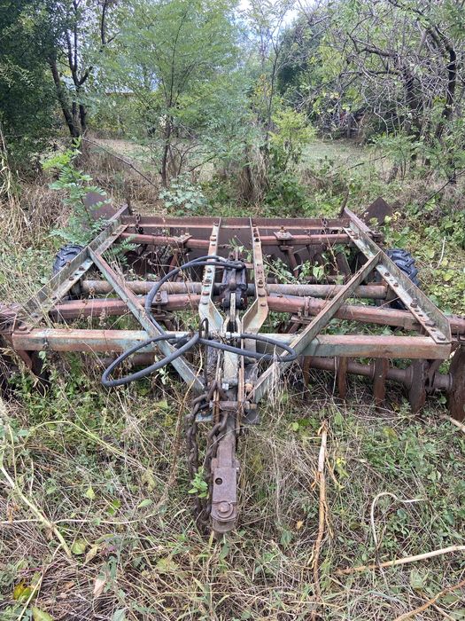 Tractor de vanzare si utilaje