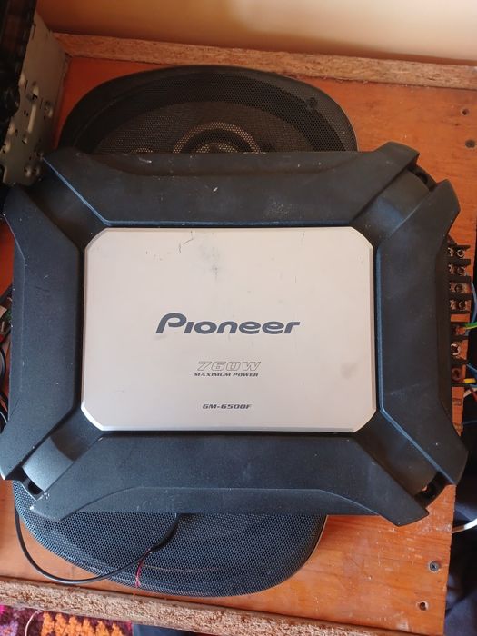 kenwood 718. pioneer uslitel 760w 4 kanalli