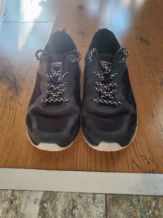 Маратонки Skechers