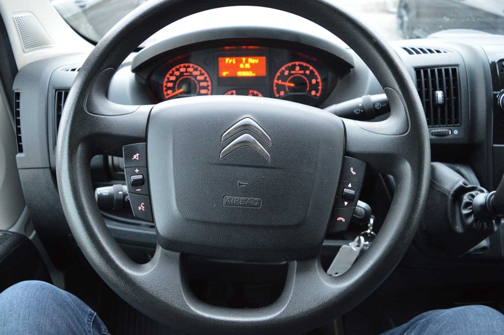 Товарен бус Citroen Jumper 2.0HDI МАКСИБАЗА