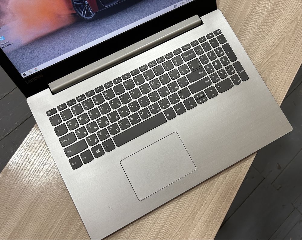 Ноутбук Lenovo SSD в отличном состояний
