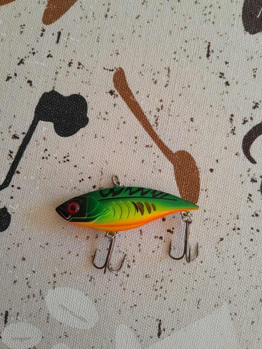 Комплект Спининг джиг въдица с твърд калъф, куфар, още и подаръци