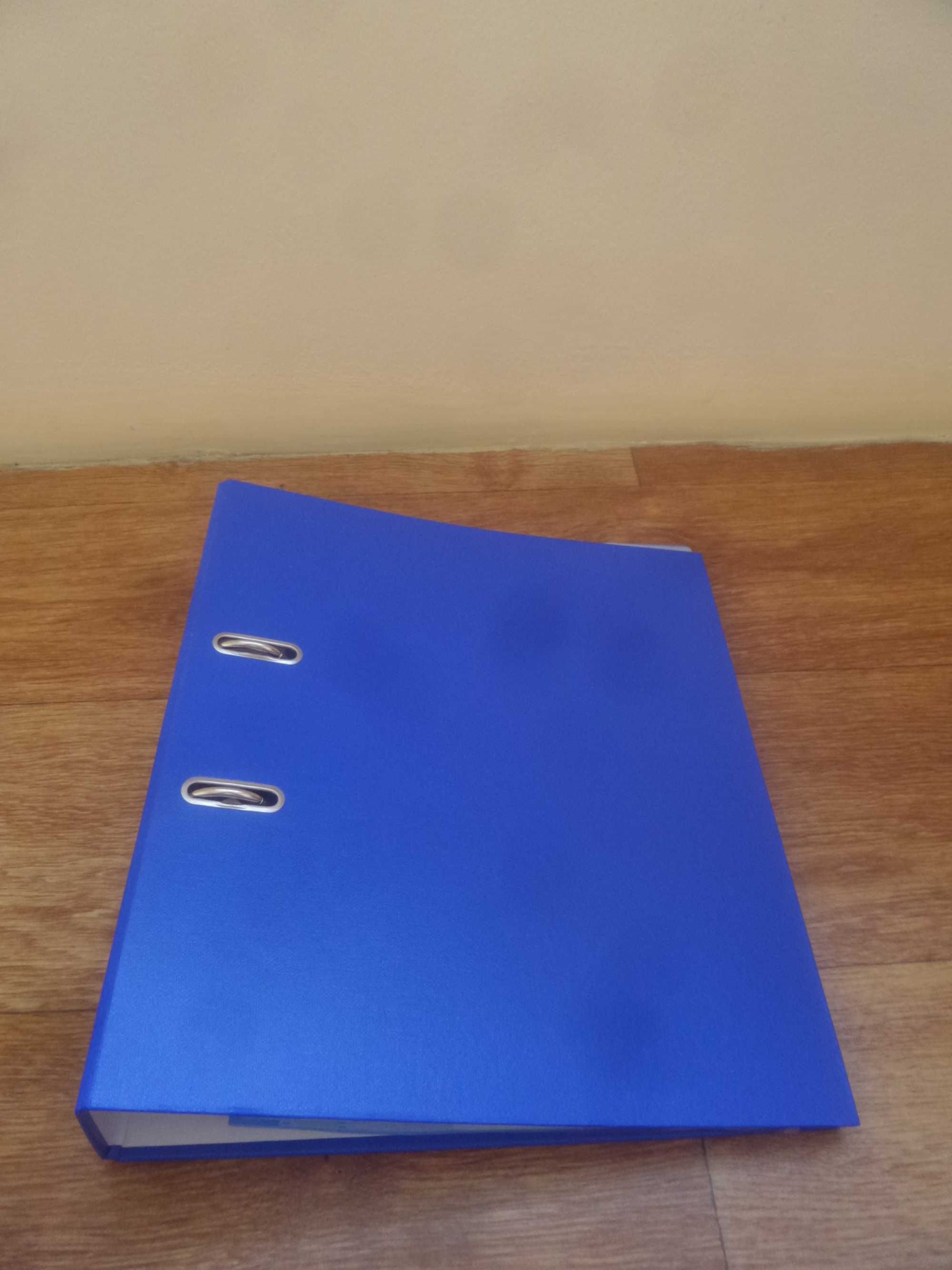 Новая синяя папка с файл листами.