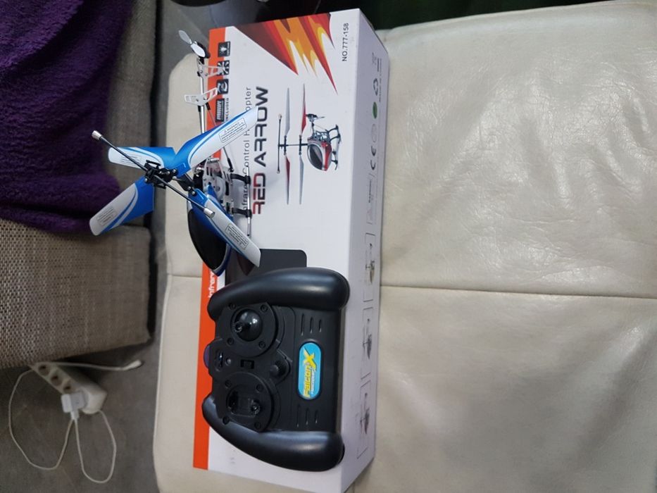 Хеликоптер и циклон 360 с дистанционни