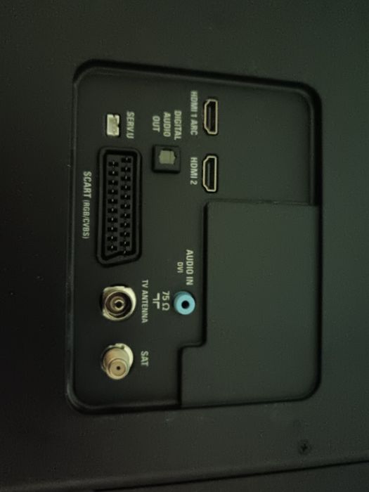 Телевизор PHILIPS 32 incha