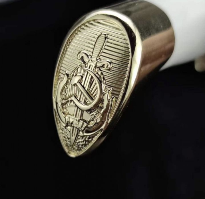 Руски нож ФИНКА в кожена кания