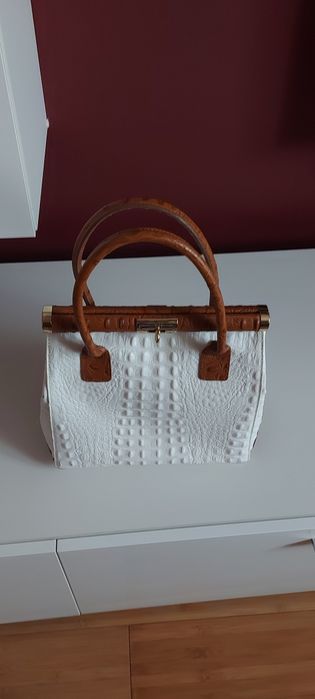 Vănd geantă damă din piele