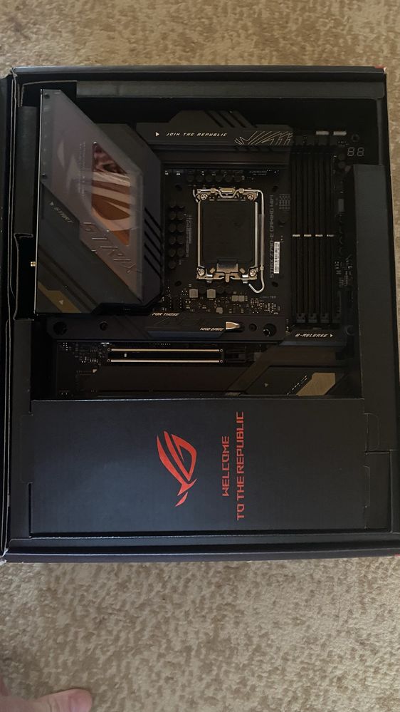 Sotiladi asus rog strix z790-e gaming  + i5 14600k + rtx2070