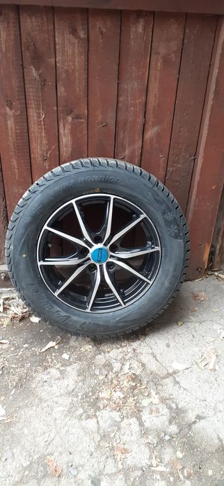 Продаю Диски р16 новые средней