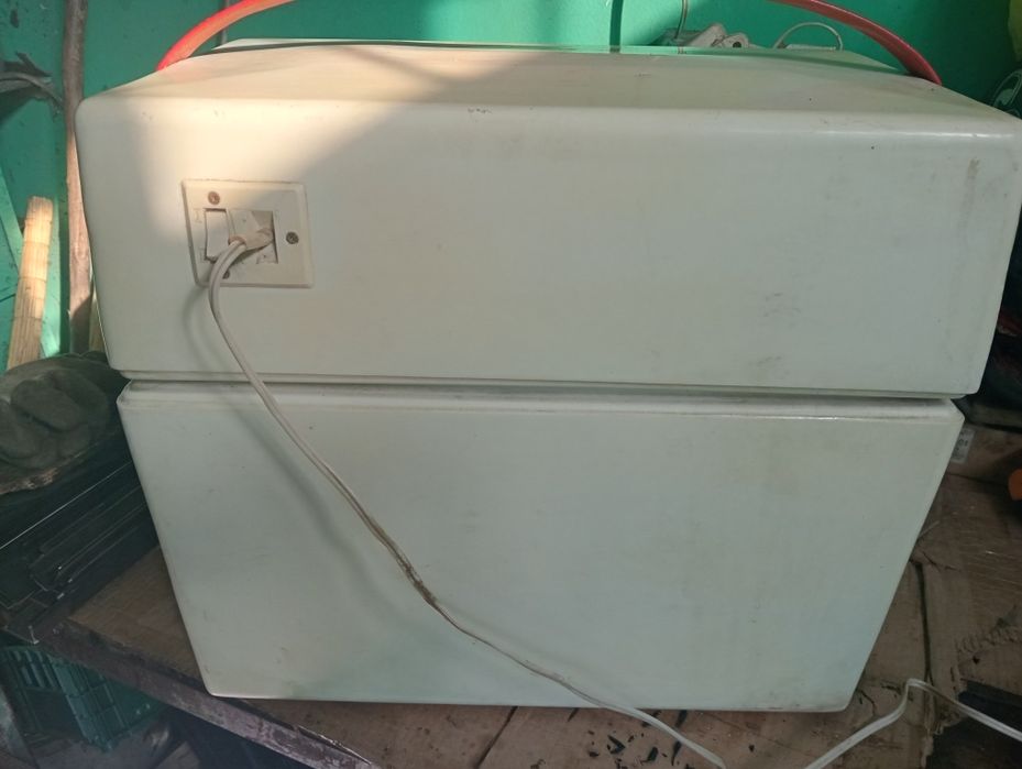 Продам автомобильный холодильник