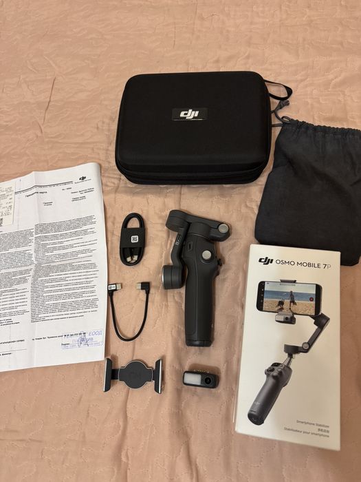 Гимбал за смартфон DJI Osmo Mobile 7P с 2 години гаранция