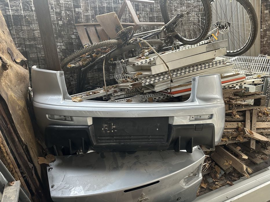 Продам багажник и бампер за лансер 10 серый