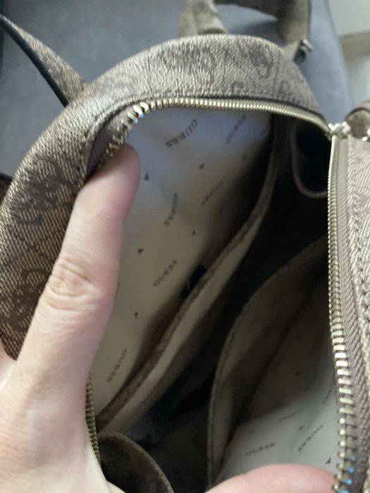 Раница оригинална Guess