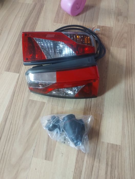 Stopuri/ triple de vânzare