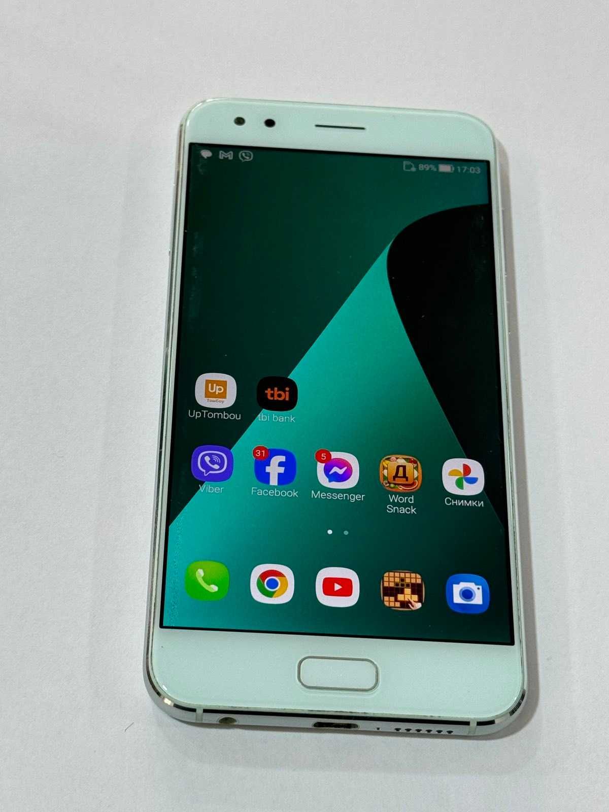 Продавам Asus Zenfone 4