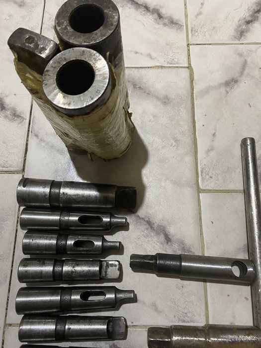 Conuri Morse, Mandrine