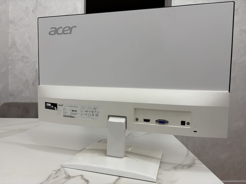 Продам монитор,