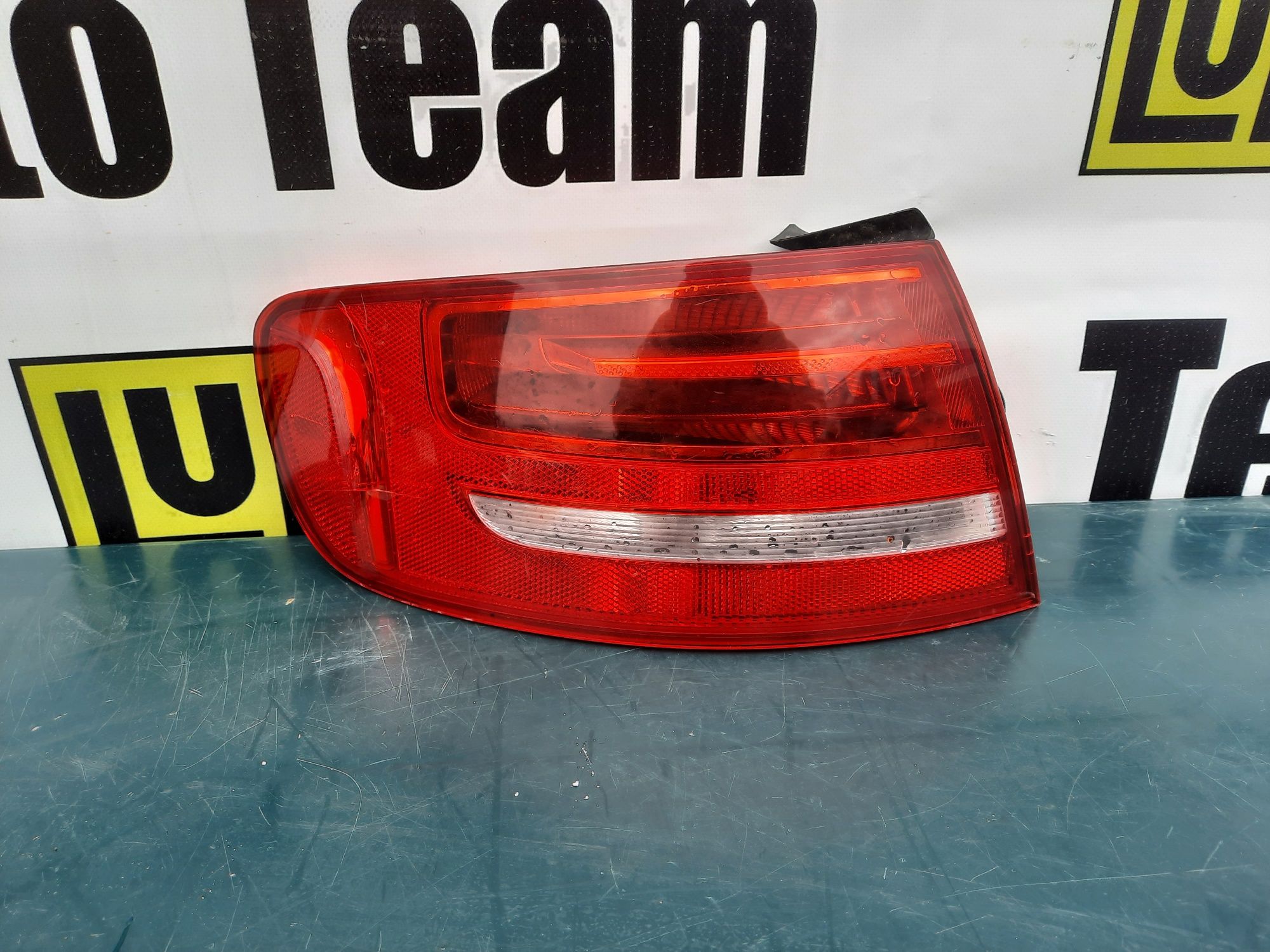 Stop tripla lampa stanga audi a4 b8