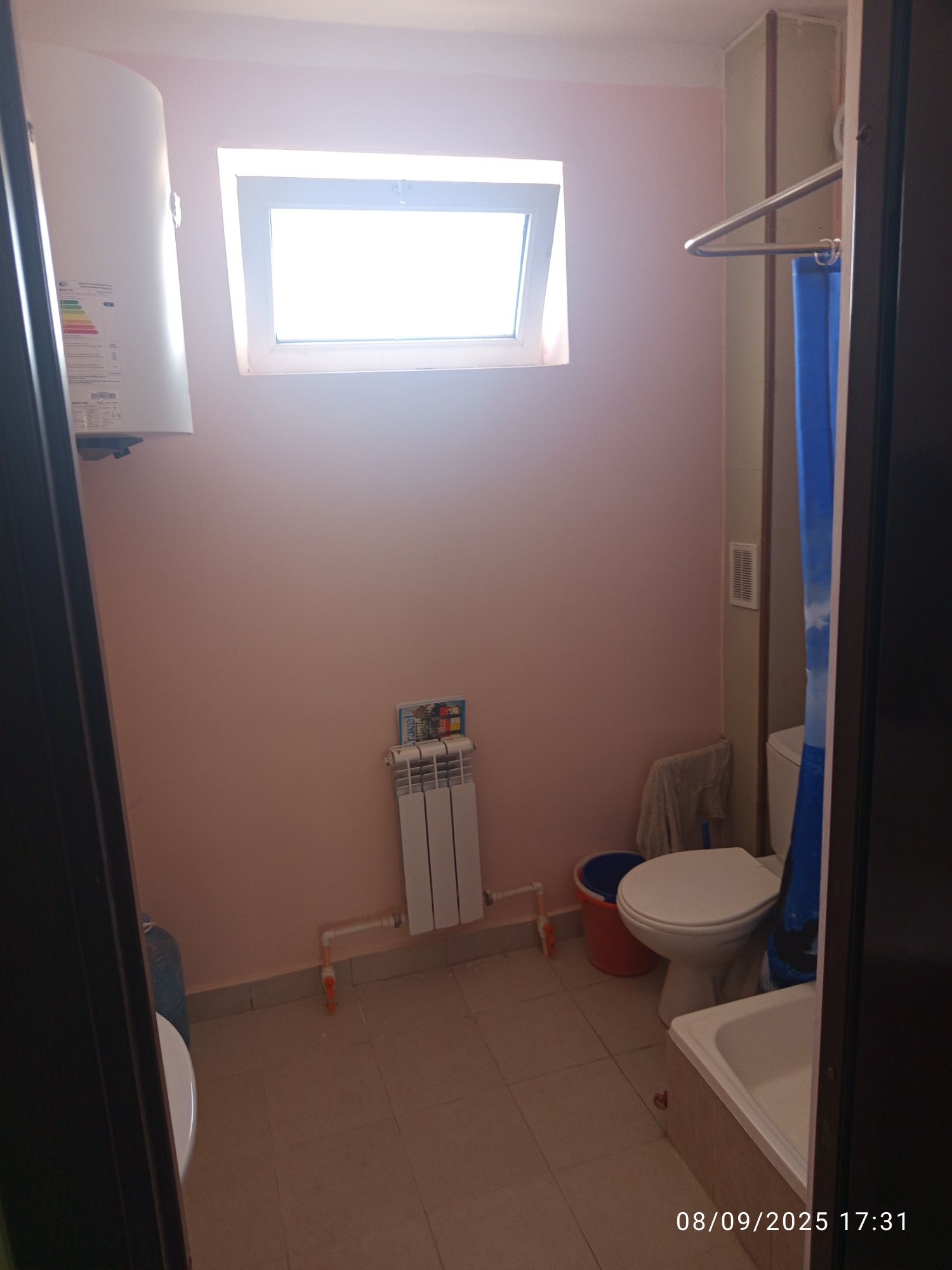 3 xonaliy dom ijaraga beriladi