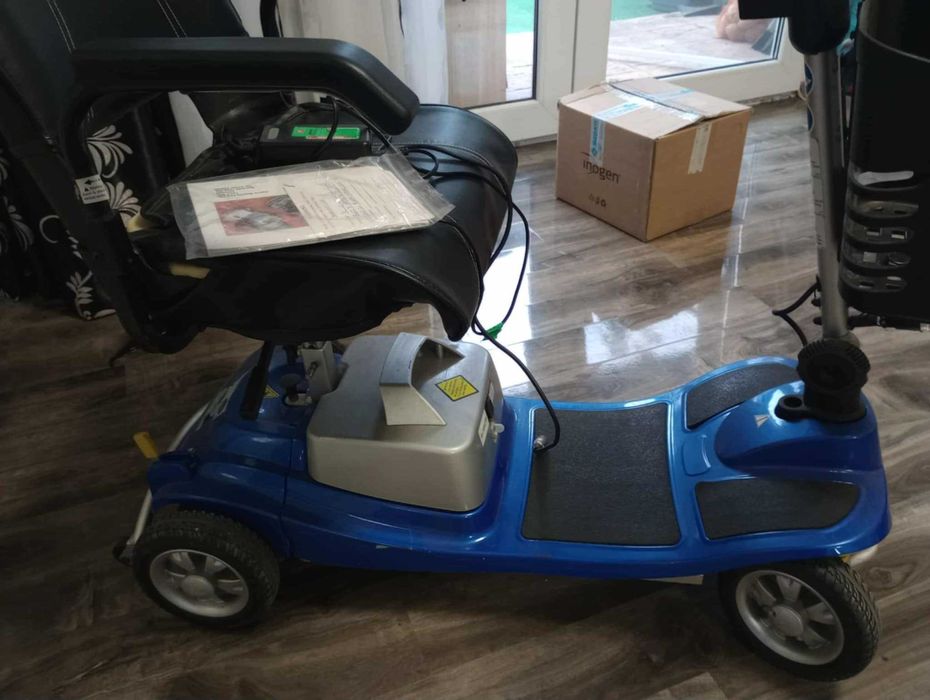 Scuter mobil pentru persoanele cu dizabilitati